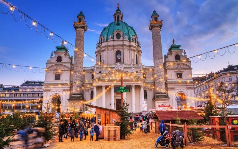 Karlsplatz, uno de los mercados de Navidad en Viena