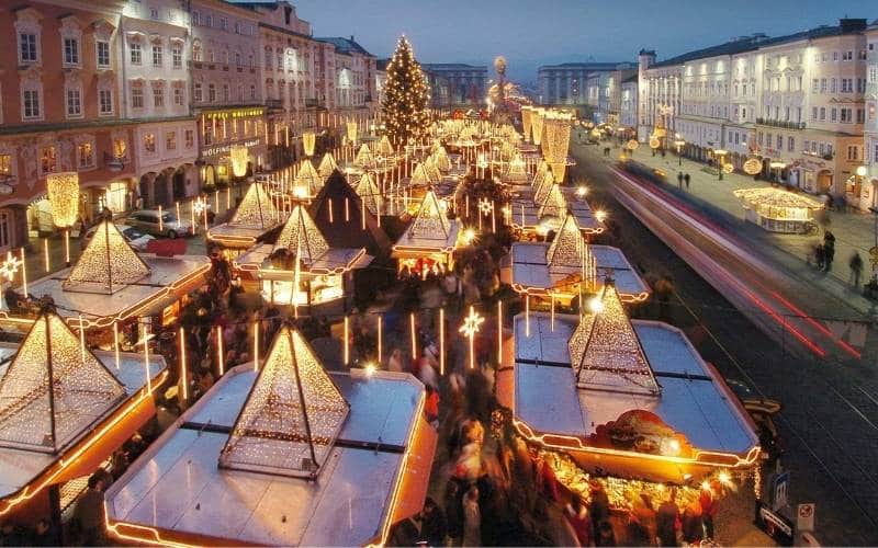 Christkindlmarkt am Hauptplatz, uno de los mercados de Navidad de Linz