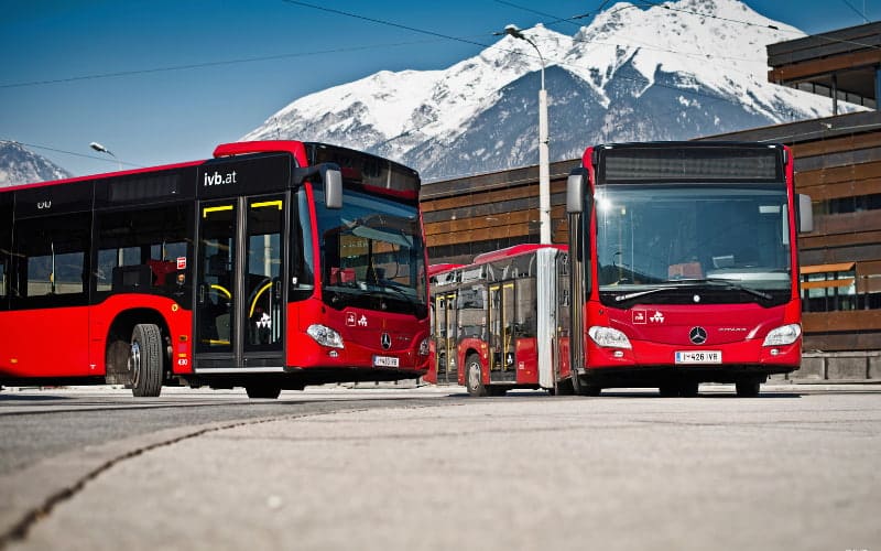 autobús, uno de los medios de transporte público en Innsbruck