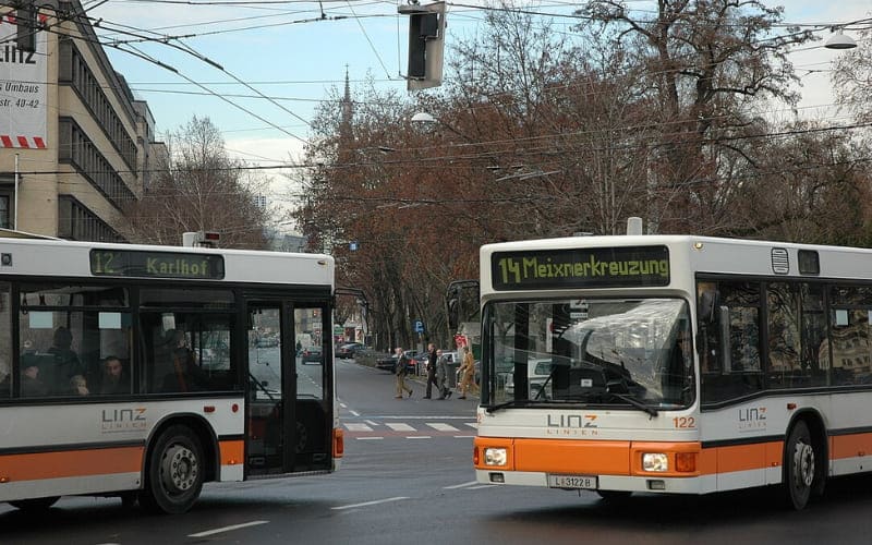 autobús, un transporte público en Linz